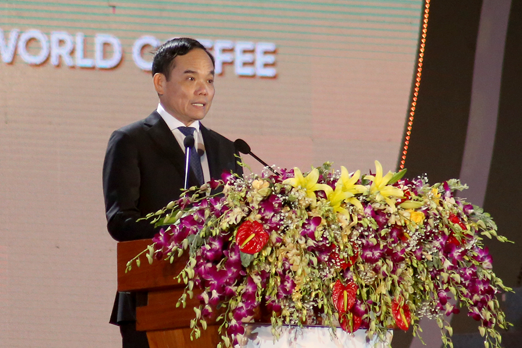 Đồng chí Trần Lưu Quang, Ủy viên Trung ương Đảng, Phó Thủ tướng Chính phủ phát biểu chỉ đạo tại lễ khai mạc. Ảnh: Hoàng Gia 